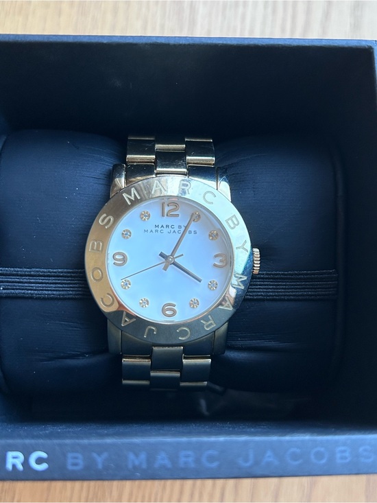 Marc by Marc Jacobs Amy MBM3056 Gold Tone White Watch